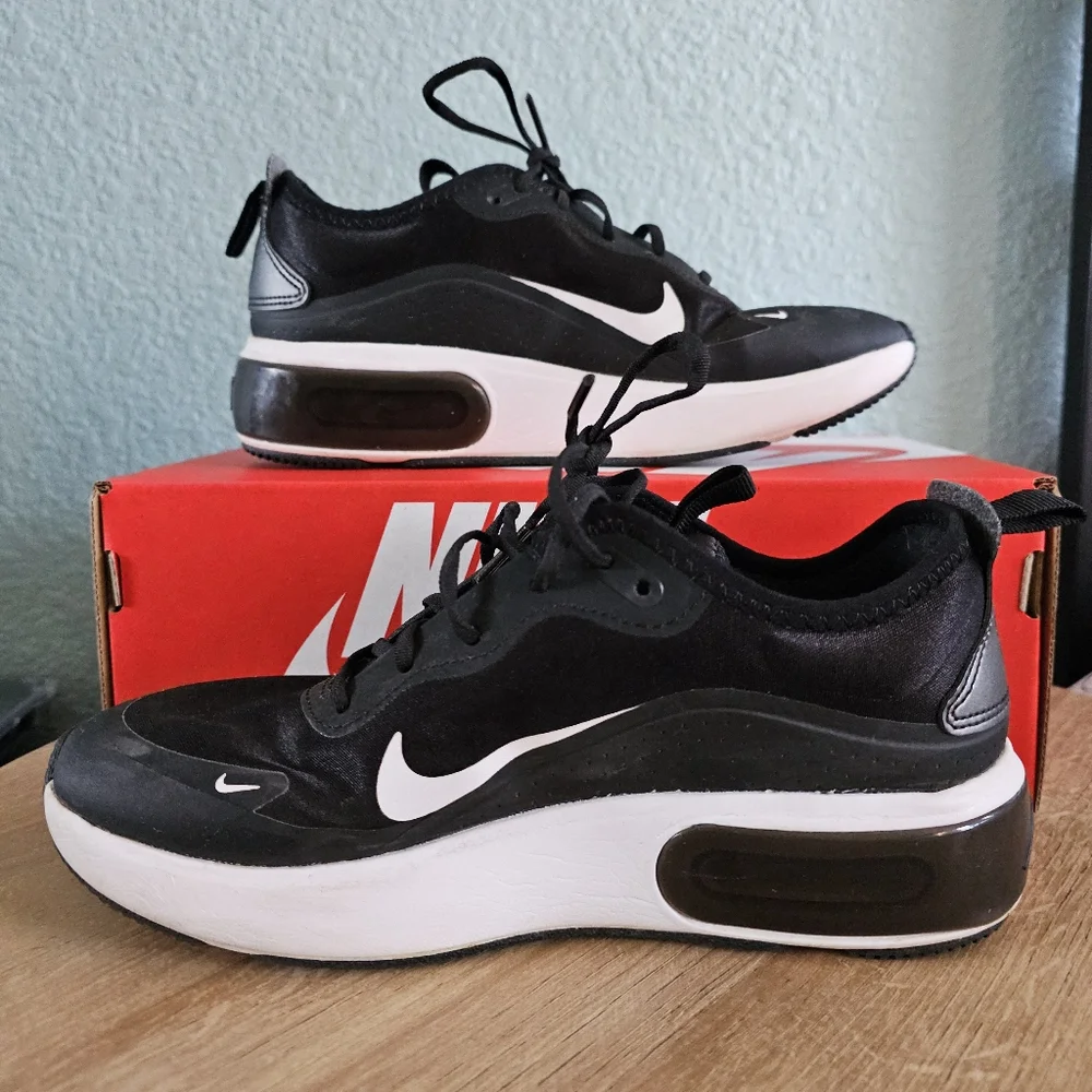 Nike | Air Max Dia Sneakers - Picture 5 of 10